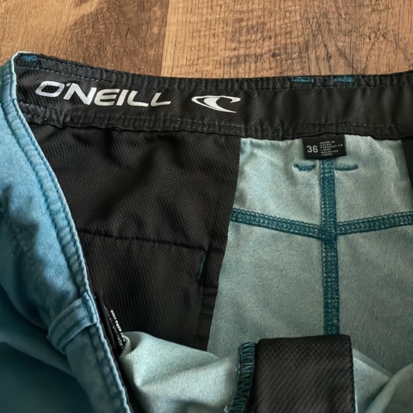 O’Neill Men’s Hybrid shorts Size 36 in Blue with front and back zipper pockets - Picture 3 of 12